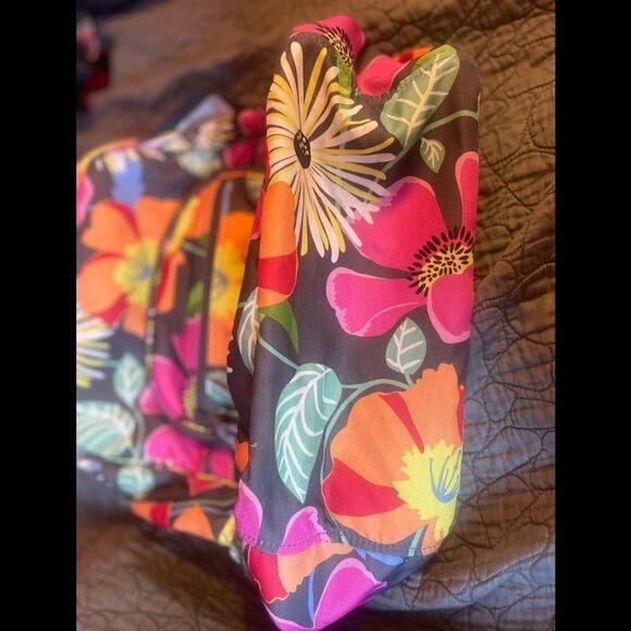 Vera Bradley floral backpack - Picture 7 of 10